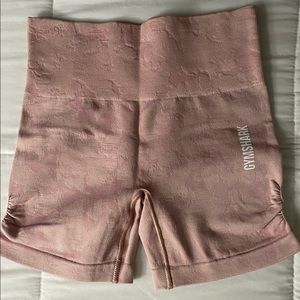 Gymshark Adapt Camo Seamless Shorts - Light Pink
